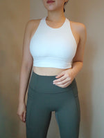 Load image into Gallery viewer, Flow Pocket Leggings in Forest Green
