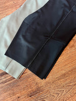 Load image into Gallery viewer, Speed Seamless 8’’ Pocket Shorts in Black
