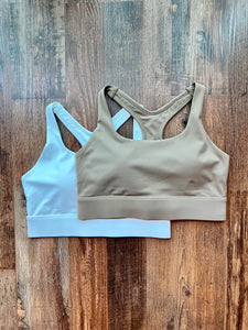 Energy Clasp Sports Bra in White
